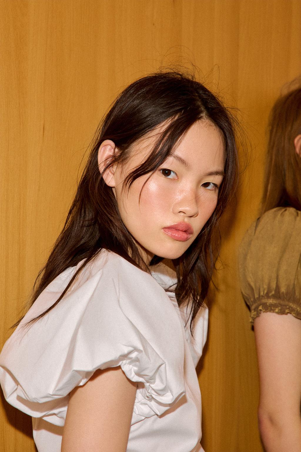 ТОП ИЗ ПОПЛИНА С ОБЪЕМНЫМИ РУКАВАМИ