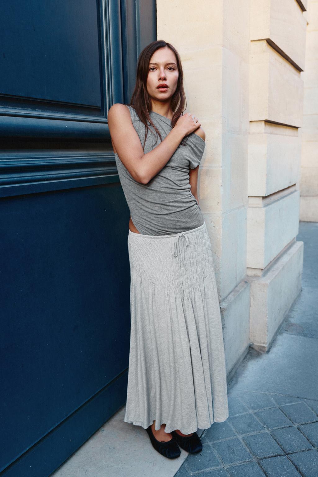 ТОП АСИММЕТРИЧНОГО КРОЯ СО СБОРКАМИ