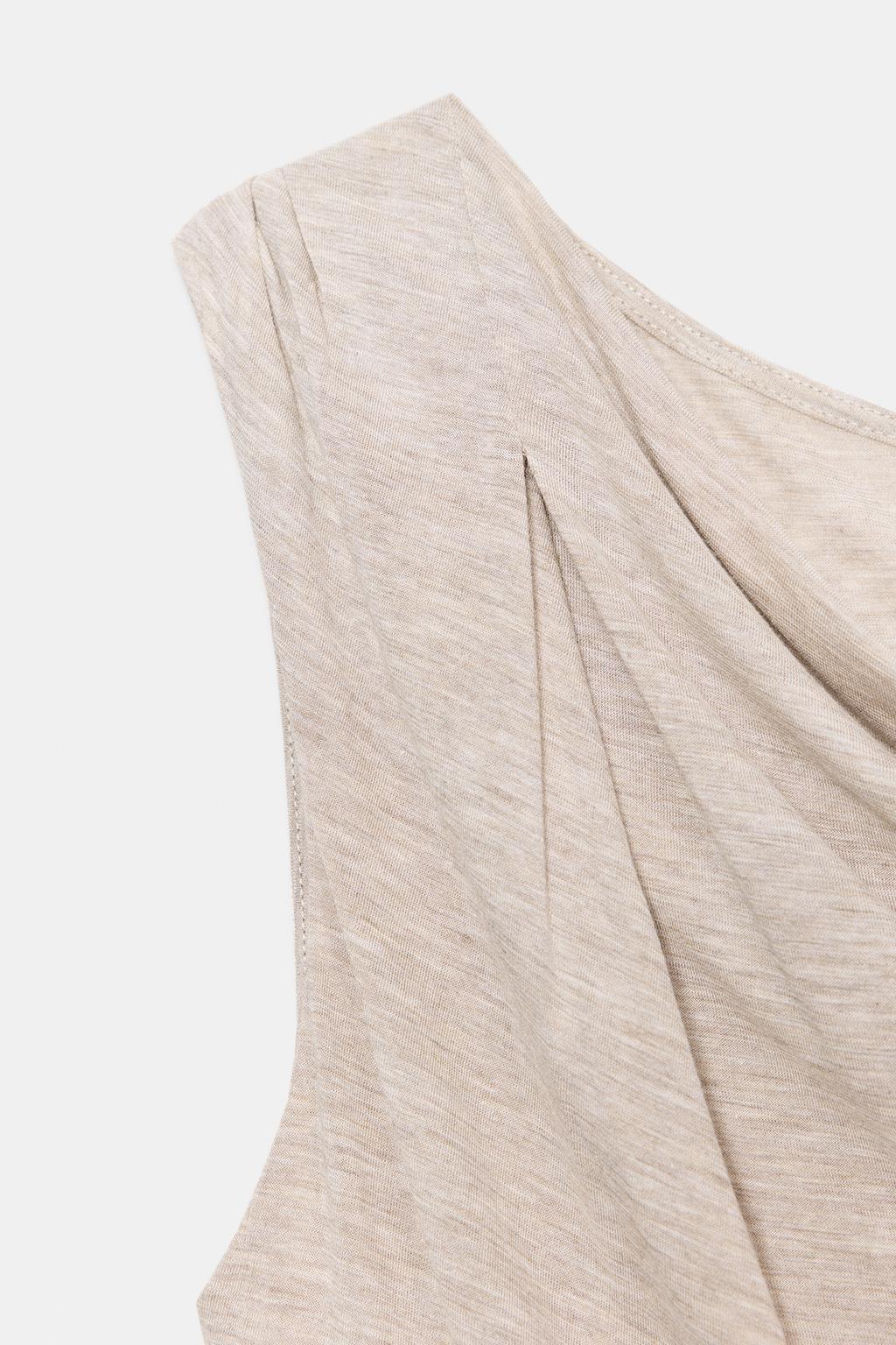 ТОП АСИММЕТРИЧНОГО КРОЯ СО СБОРКАМИ.