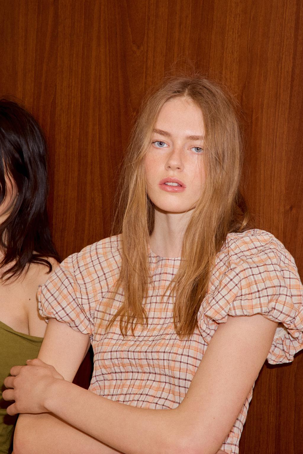 ТОП ИЗ ПОПЛИНА С РУКАВАМИ-БАЛЛОНАМИ