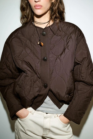 Короткая стеганая куртка- Заказать в России