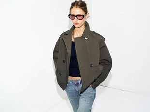 Короткий тренч с капюшоном- Заказать в России