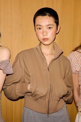 Бомбер из искусственной кожи- Заказать в России