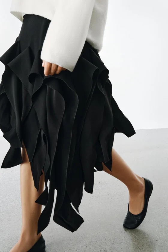 ЮБКА АСИММЕТРИЧНОГО КРОЯ — коллекция Zara «ZW»