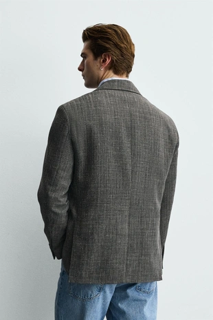 Блейзер из рельефной ткани классического кроя- Заказать в России