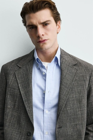 Блейзер из рельефной ткани классического кроя- Заказать в России