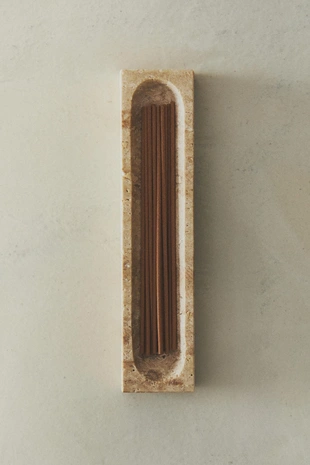 Ароматизированные палочки благовоний ROSE ET PIVOINE с подставкой- Заказать в России