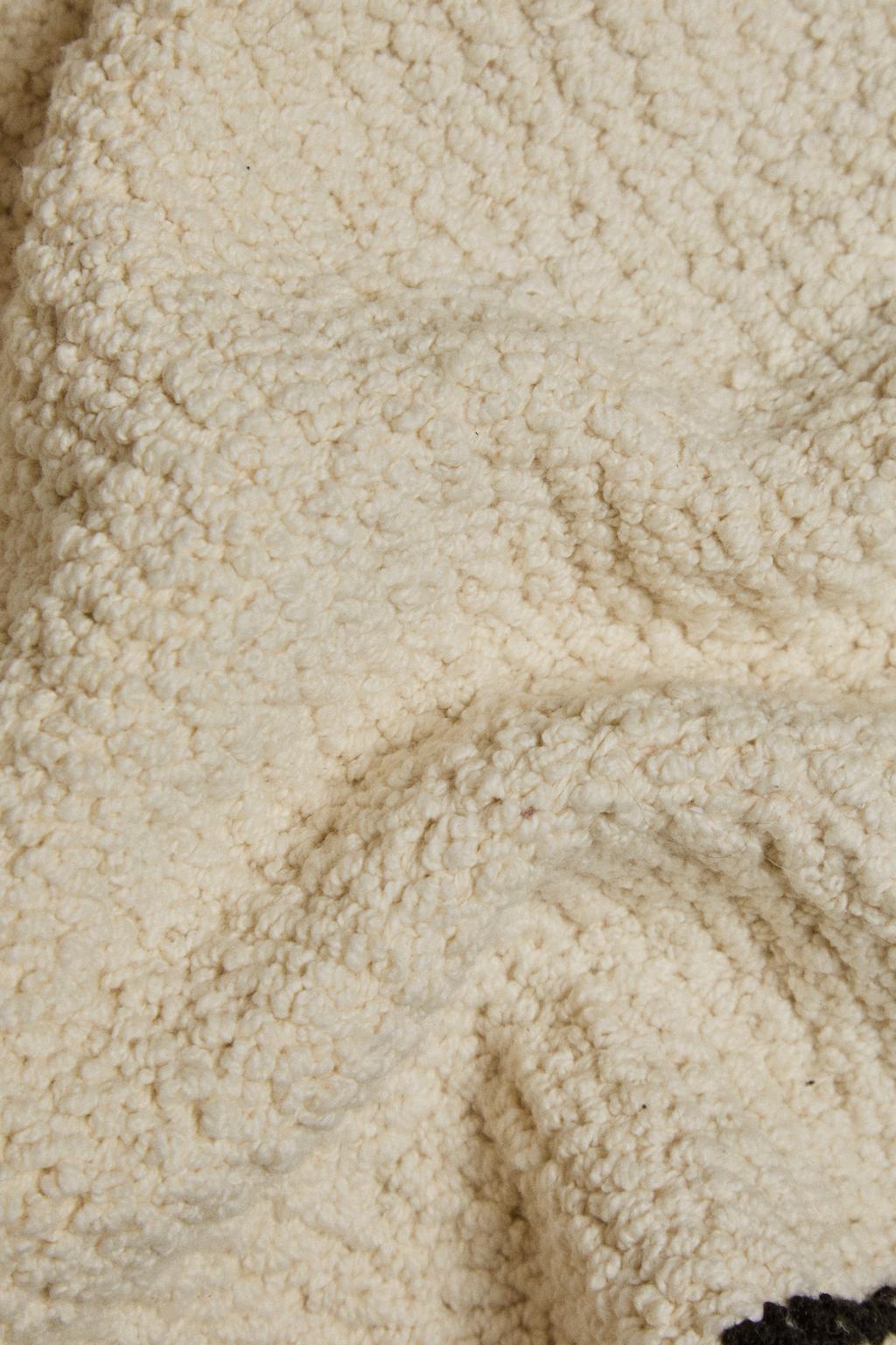 Коврик для ванны с отстрочкой по краю