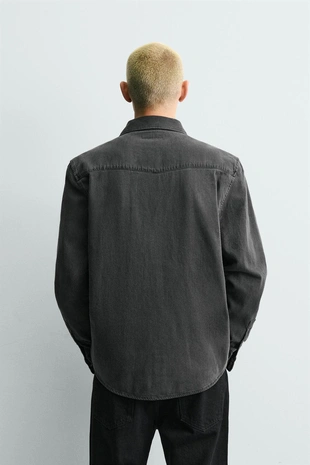 Джинсовая рубашка в ковбойском стиле