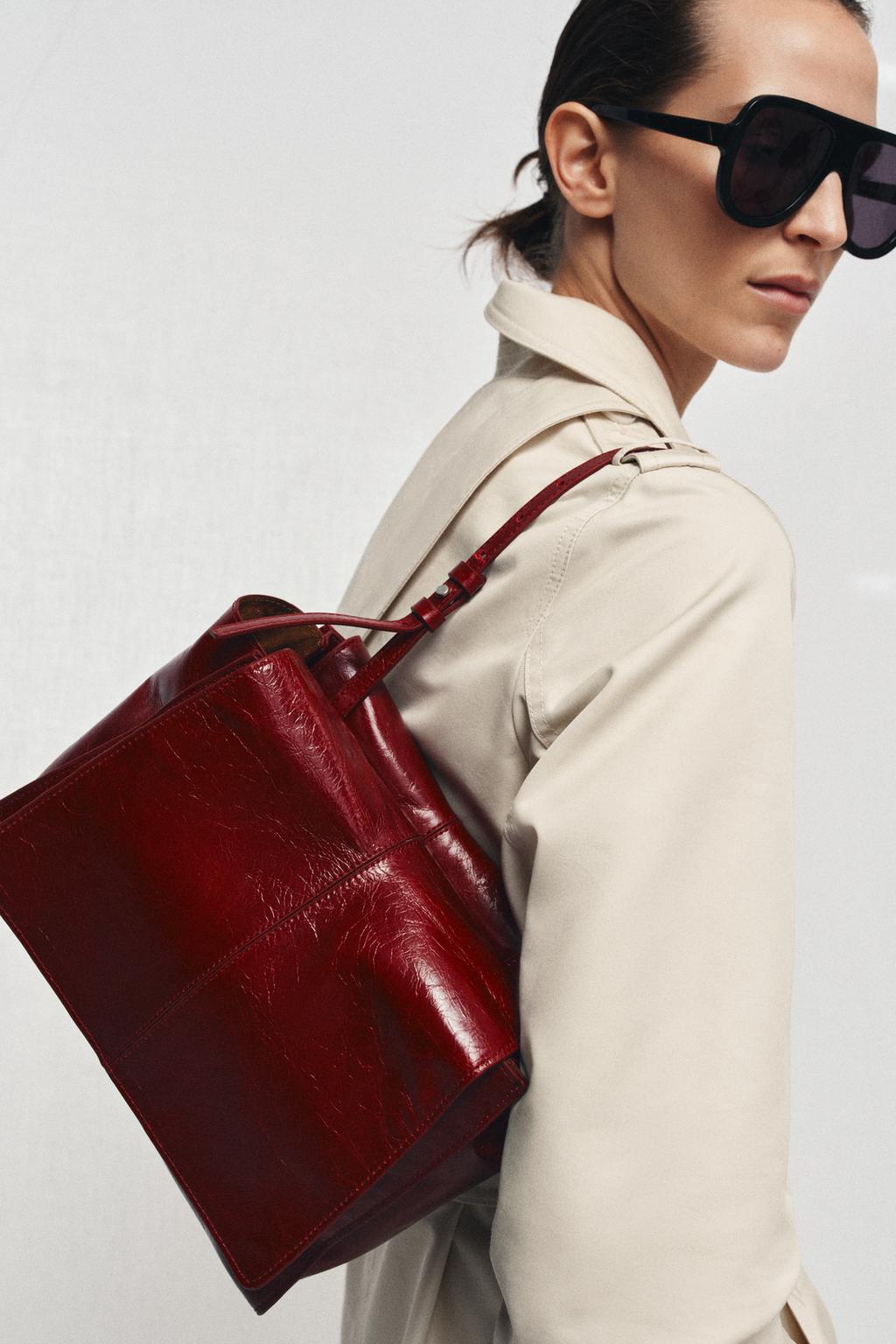 КОЖАНАЯ МИНИ-СУМКА-ШОПЕР С ДВОЙНЫМ КАРМАНОМ