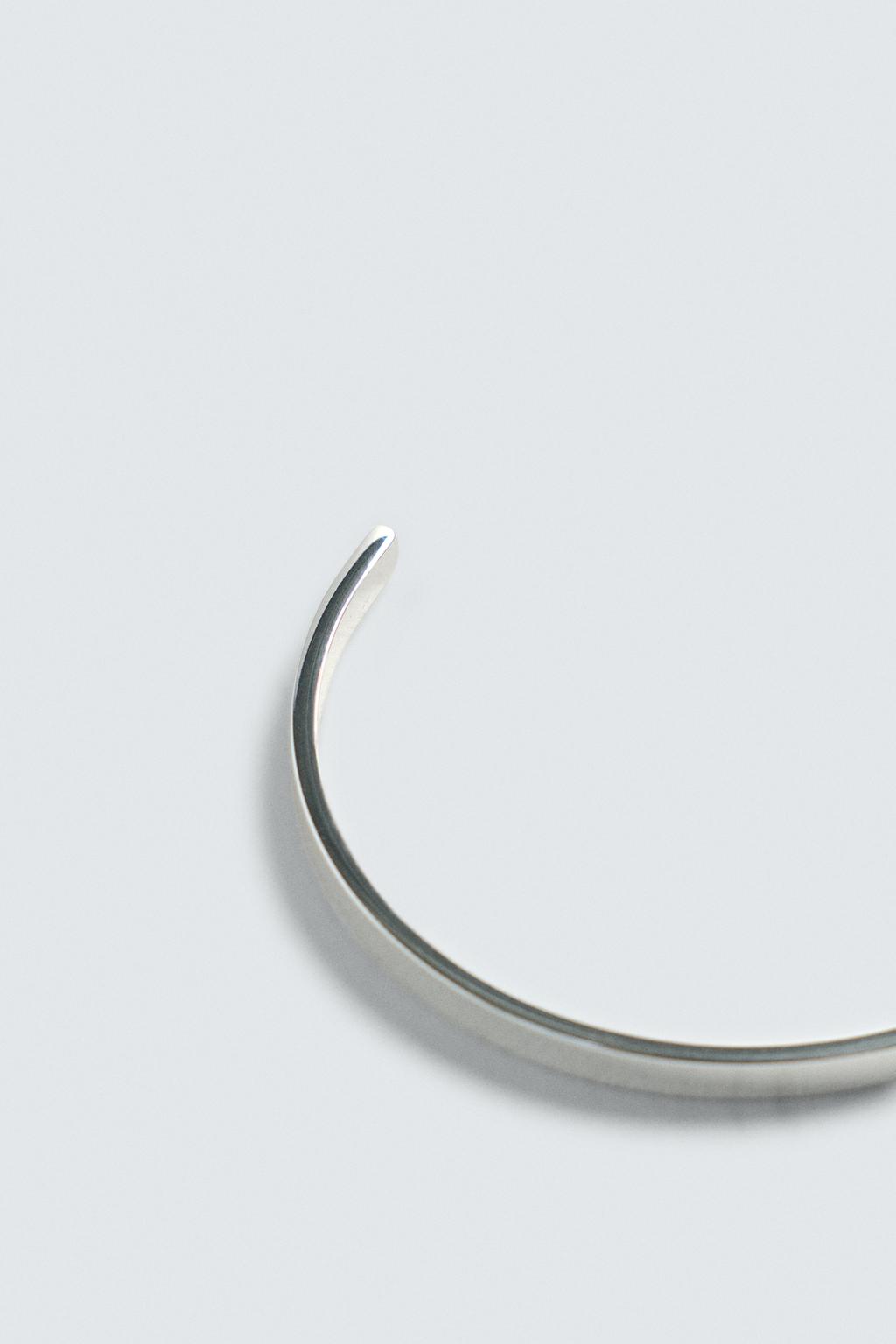 ЖЕСТКИЙ БРАСЛЕТ ИЗ НЕРЖАВЕЮЩЕЙ СТАЛИ