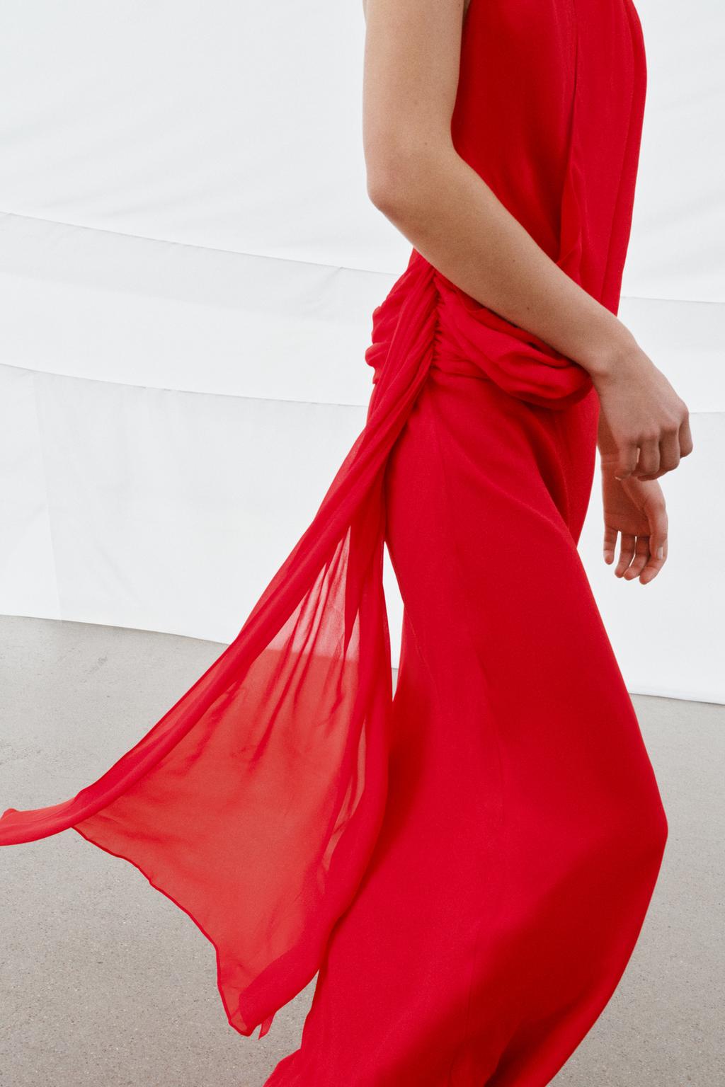 ПЛАТЬЕ ХОЛТЕР ИЗ 100% ВИСКОЗЫ С ДРАПИРОВАННЫМ ВЫРЕЗОМ