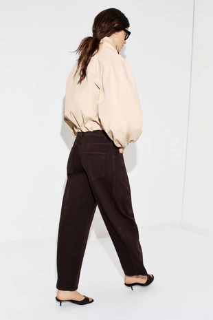 Босоножки на низком каблуке- Заказать в России