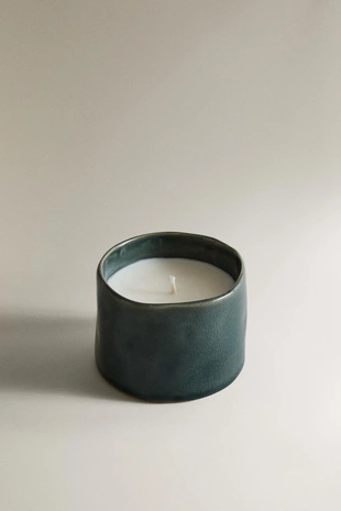 Ароматическая свеча яркая роза (150 г)- Заказать в России