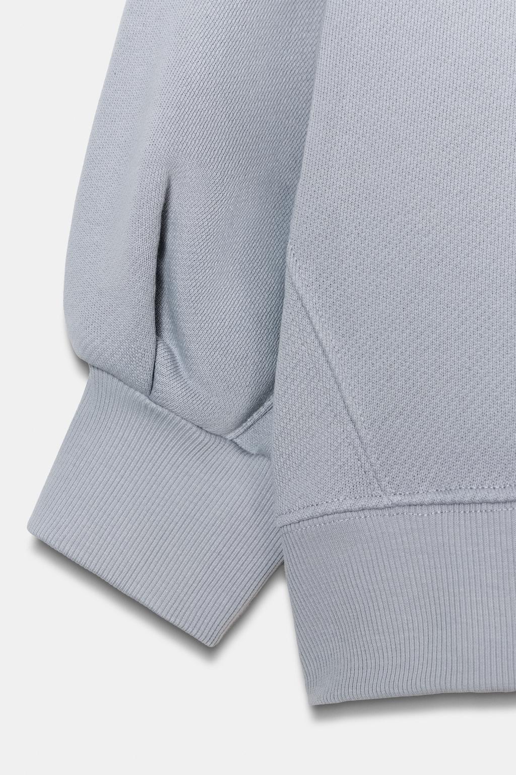 ОБЪЕМНАЯ УКОРОЧЕННАЯ ТОЛСТОВКА