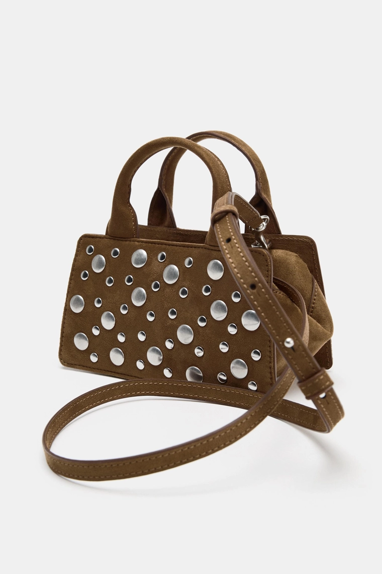 Сумка с заклепками