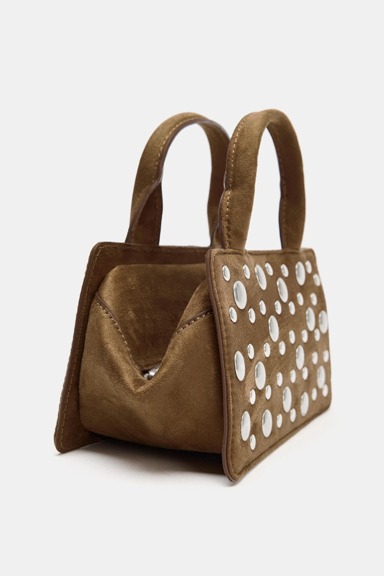 Сумка с заклепками