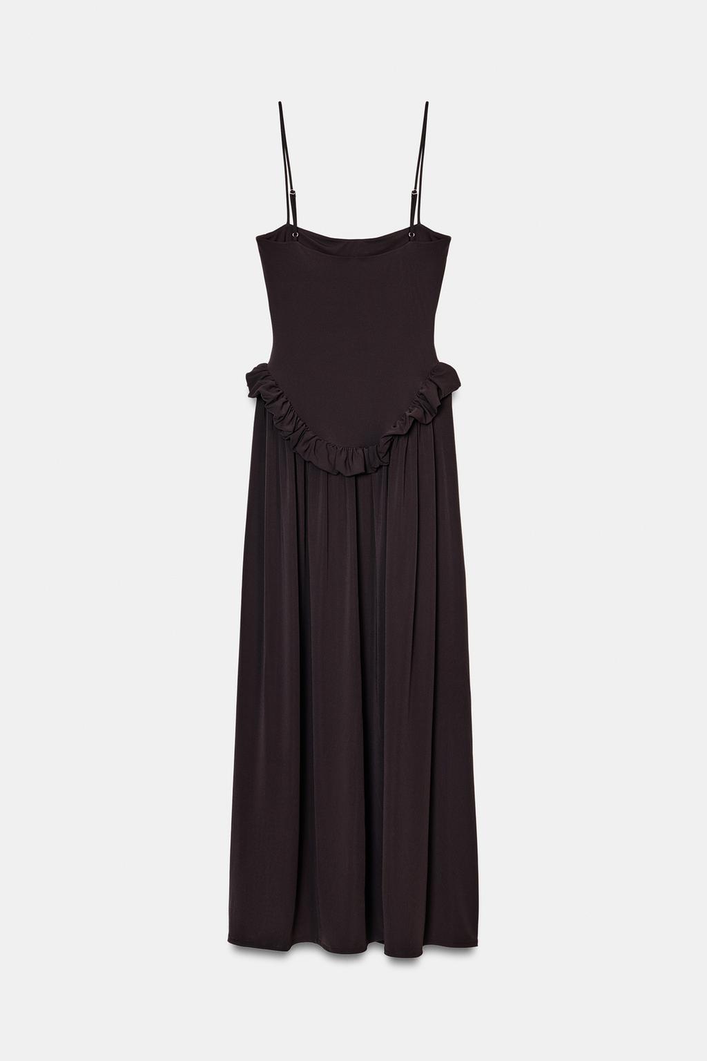 ОБЪЕМНОЕ ПЛАТЬЕ С БАСКОЙ