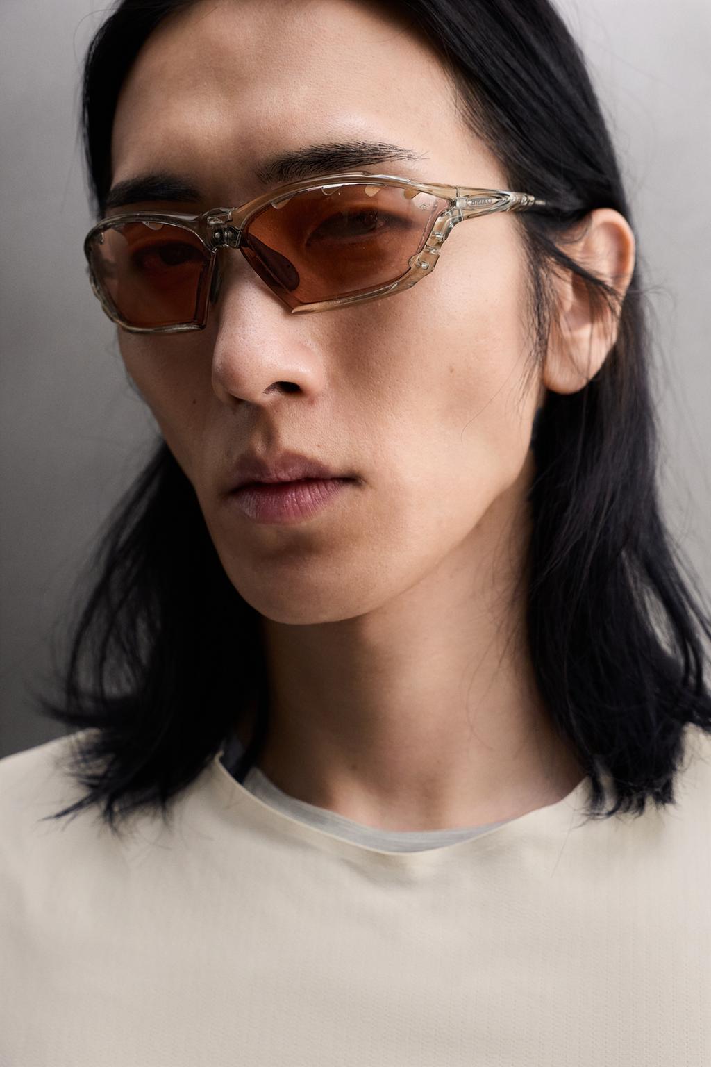 КОМБИНИРОВАННАЯ ТЕХНИЧЕСКАЯ ФУТБОЛКА ДЛЯ БЕГА