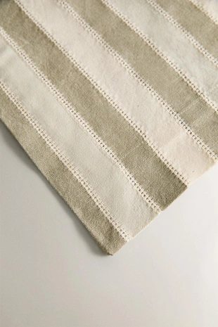 Полосатый поднос с кружевным краем- Заказать в России