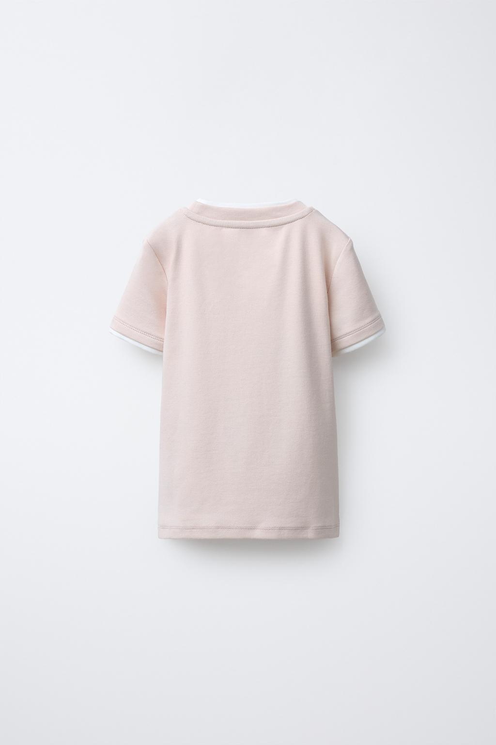 ФУТБОЛКА С ДВОЙНЫМ ВОРОТНИКОМ И МОДАЛОМ