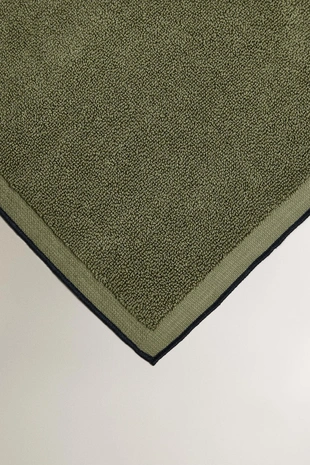 Коврик для ванной с цветной стежкой- Заказать в России