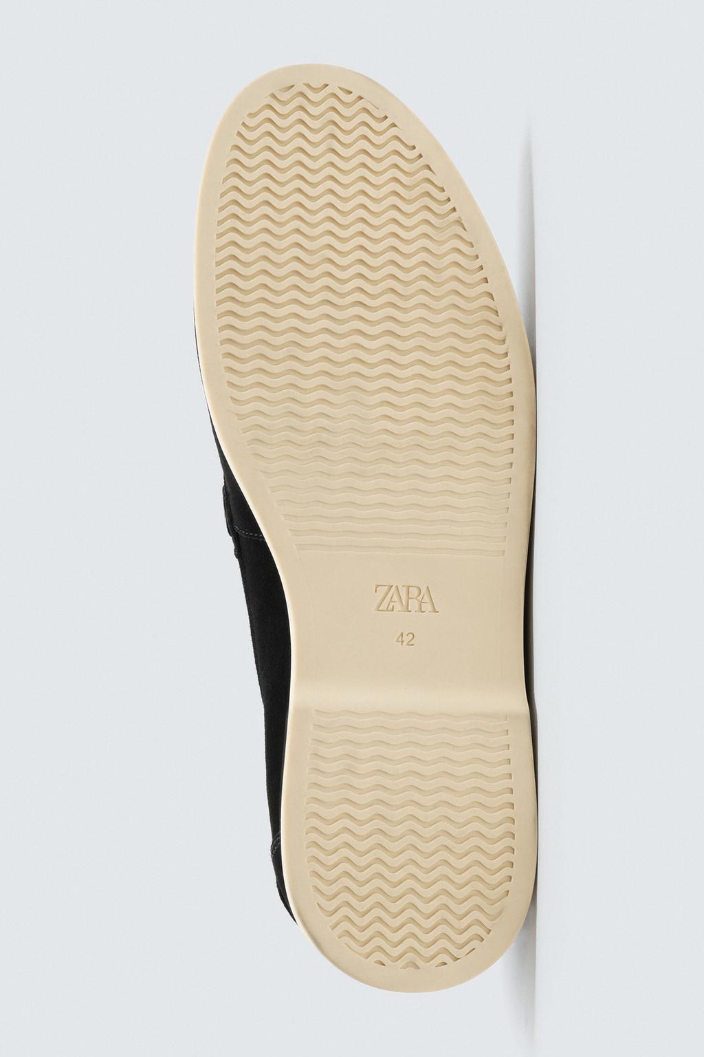 КОЖАНЫЕ ЛОФЕРЫ В ПОВСЕДНЕВНОМ СТИЛЕ