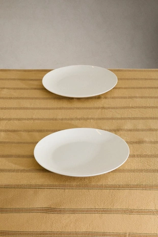 Скатерть с полосатым рисунком из крашеных нитей- Заказать в России