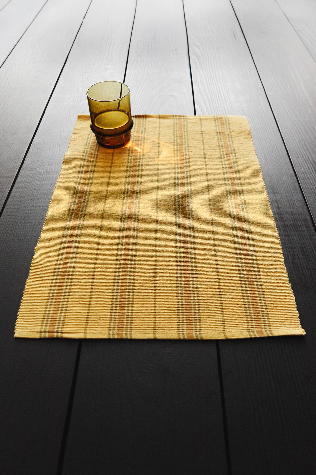 Плетеная скатерть в полоску (набор из 2 шт.)