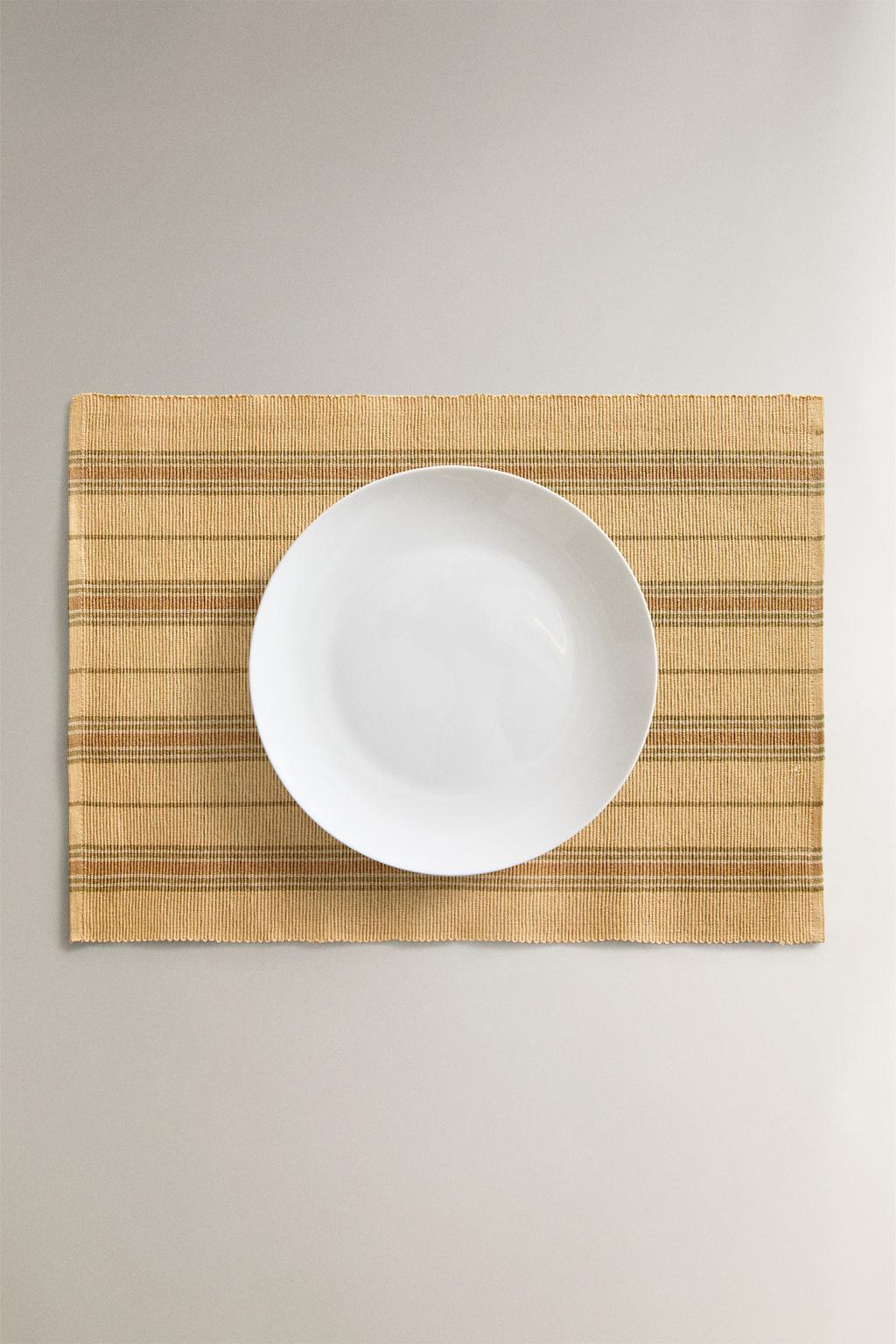 Плетеная скатерть в полоску (набор из 2 шт.)