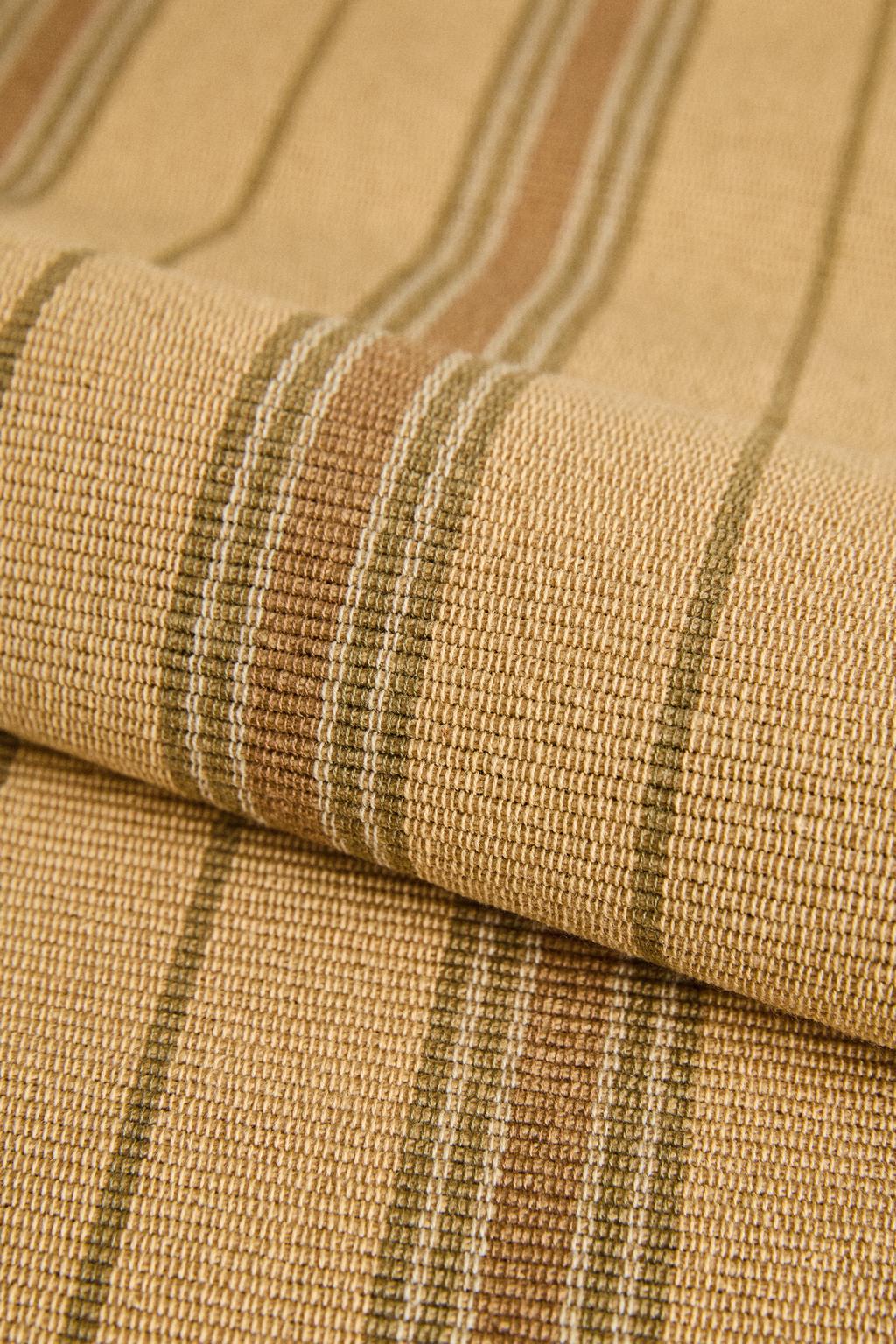 Полосатый бегунок для стола