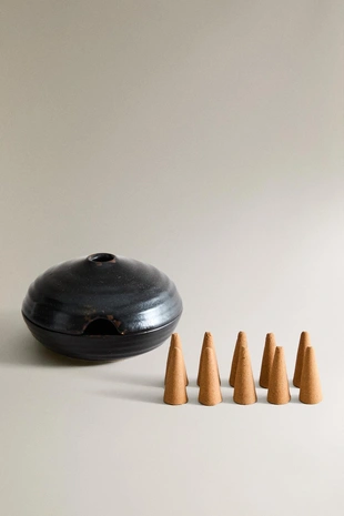 Набор благовоний амбра и ваниль (набор из 10 шт) с подставкой- Заказать в России