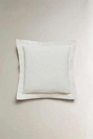 Чехол для подушки из пике с гладкими краями- Заказать в России