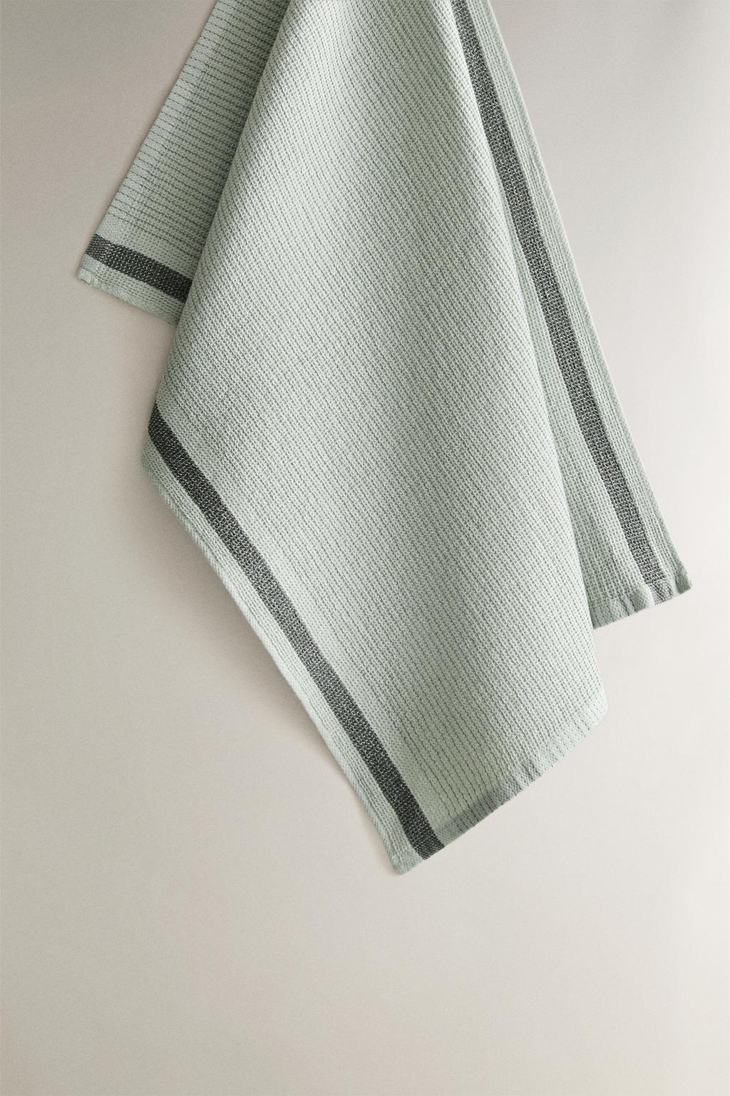 Фланельное полотенце для посуды с полосой