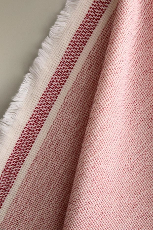 Полотенце из махрового хлопка с контрастными полосками- Заказать в России