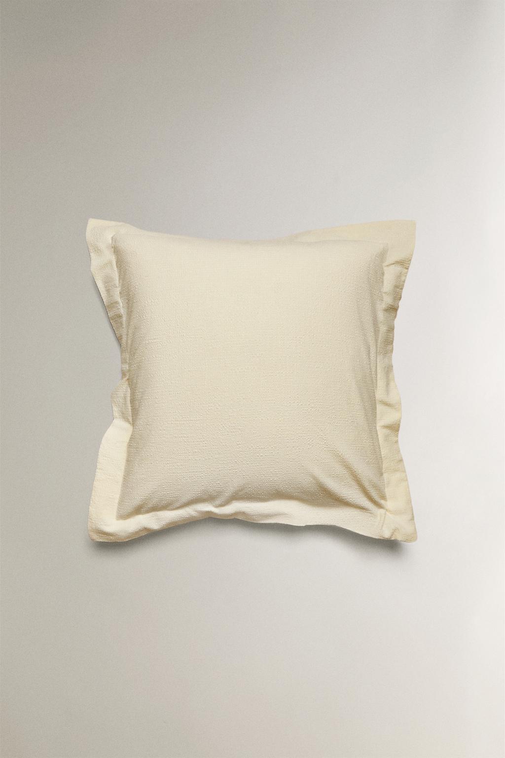 Подушка из текстурированного хлопка