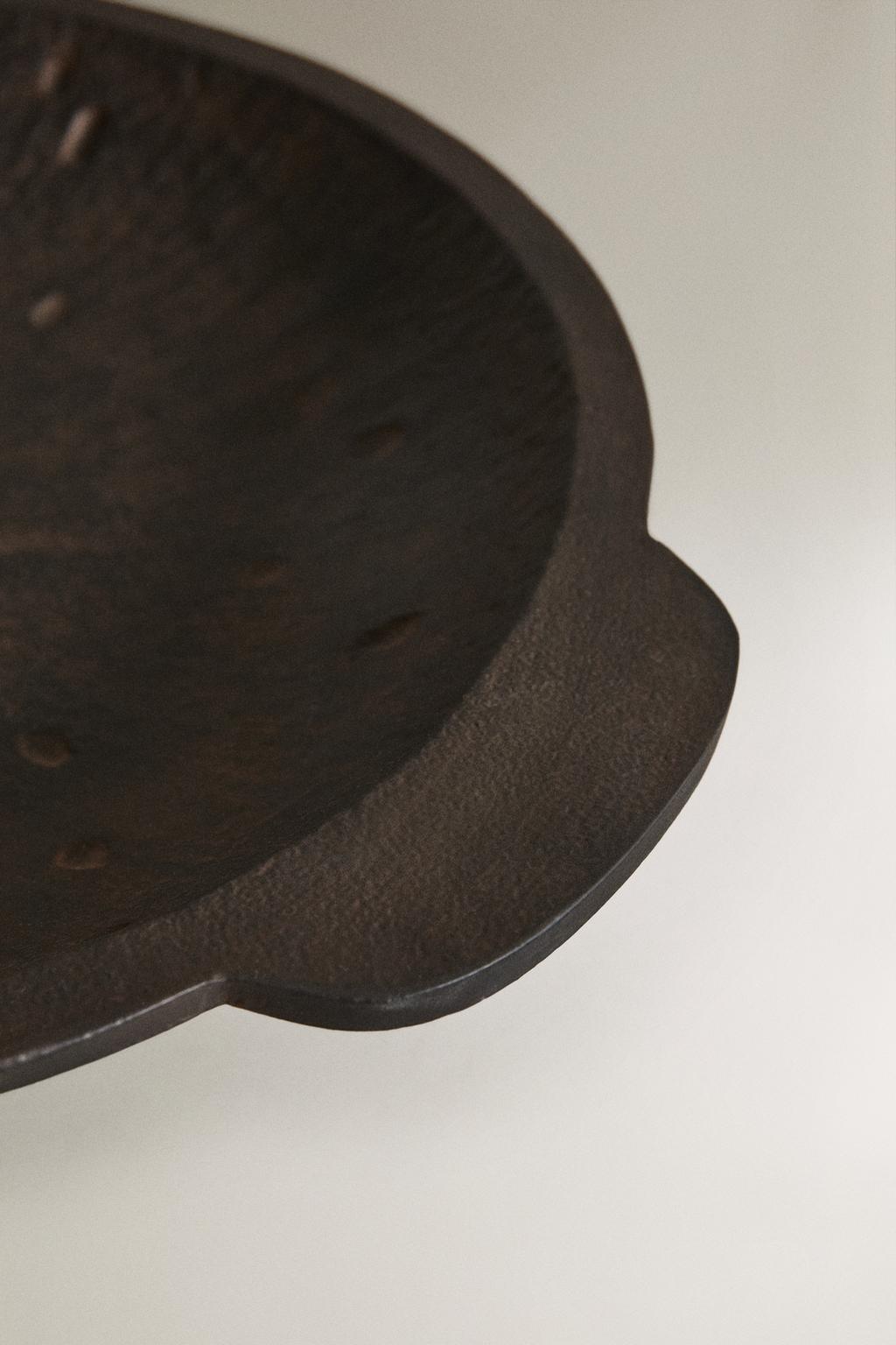 Текстурированная металлическая подноска