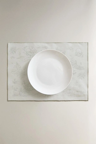 Салфетка на стол с покрытием из смолы на пасху- Заказать в России