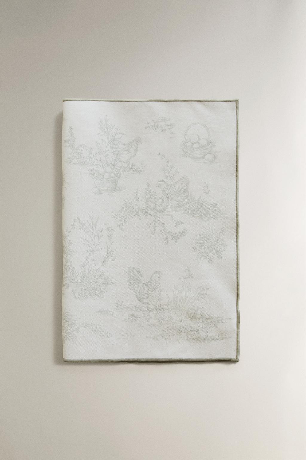 Салфетка на стол с покрытием из смолы на пасху