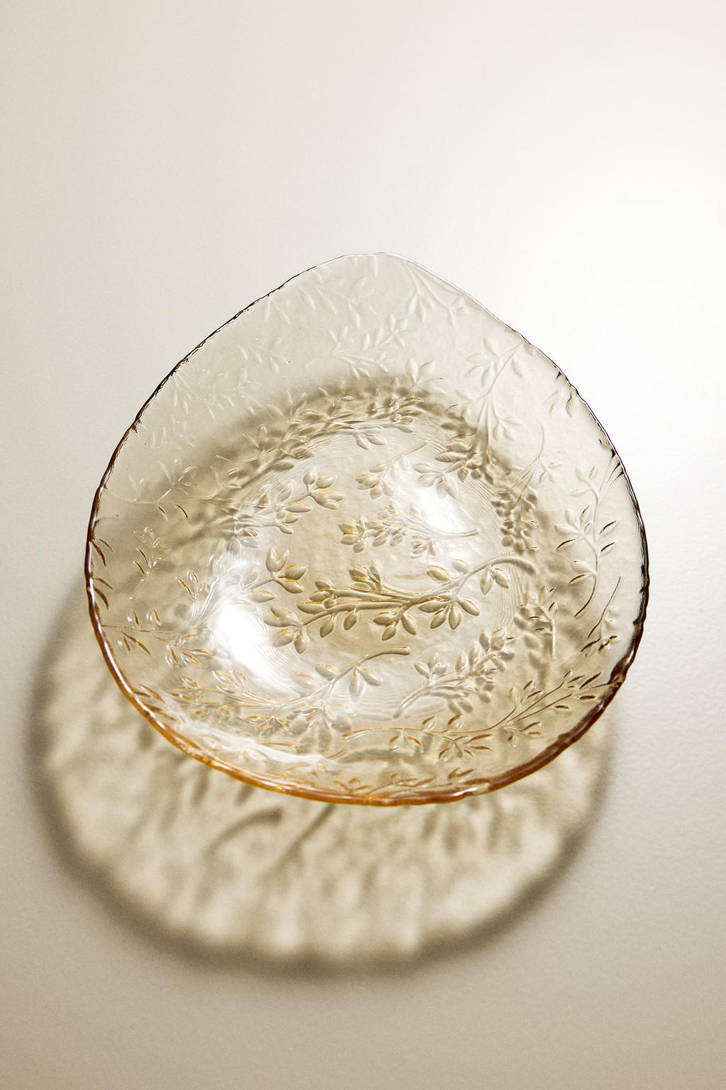 Большая цветочная стеклянная чаша