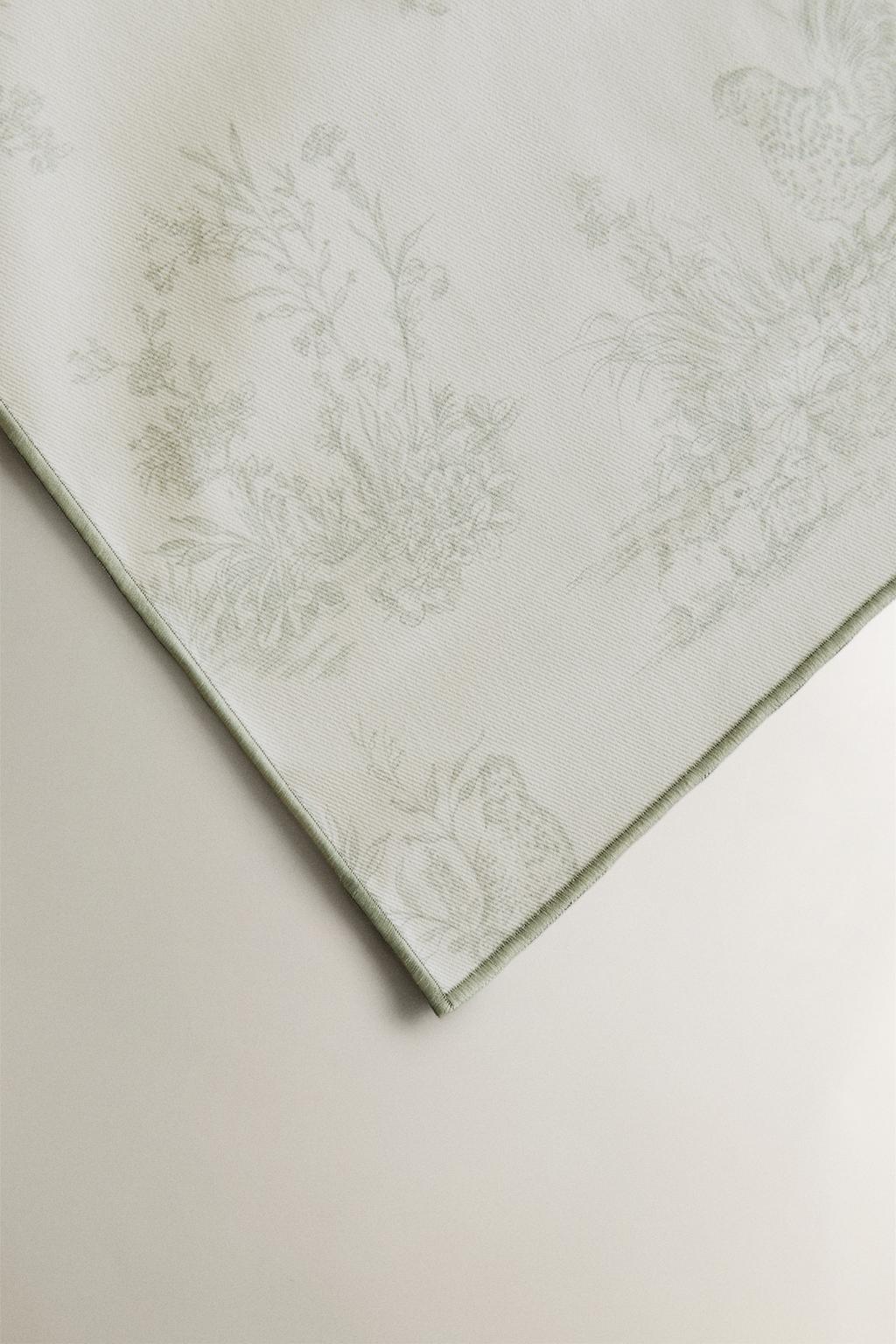 Покрывало для пасхального стола с смолистым покрытием