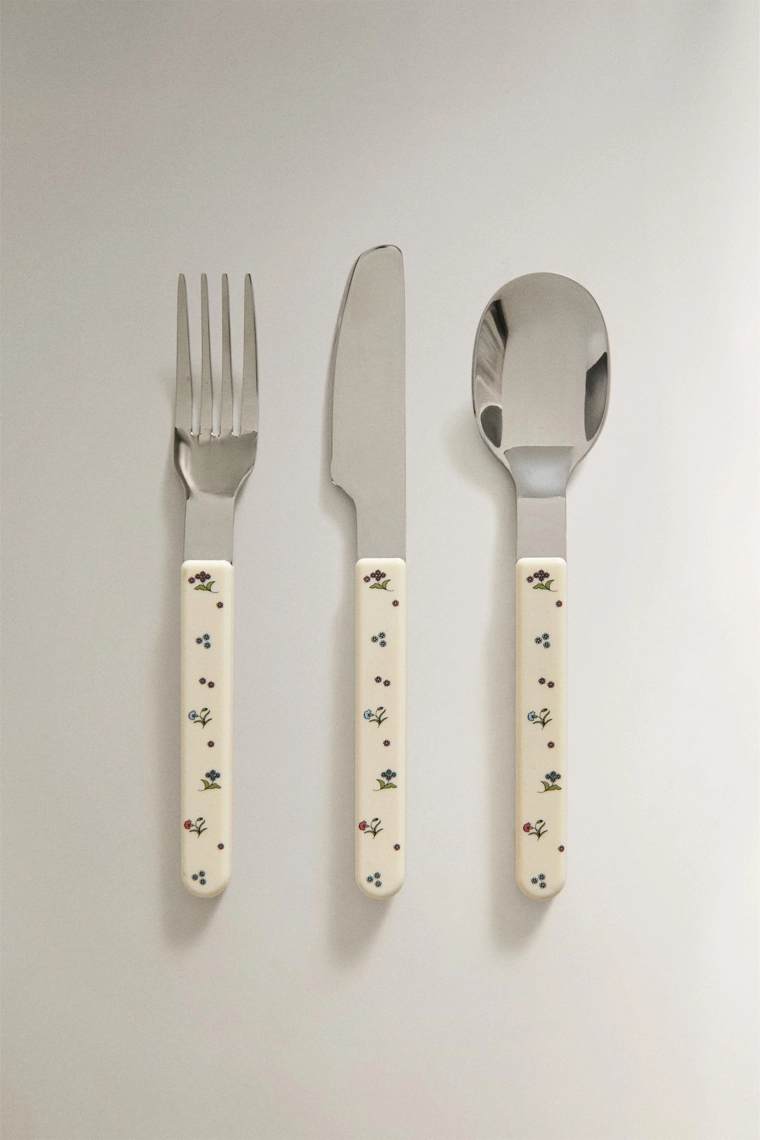 Детский набор столовых приборов с цветочным дизайном