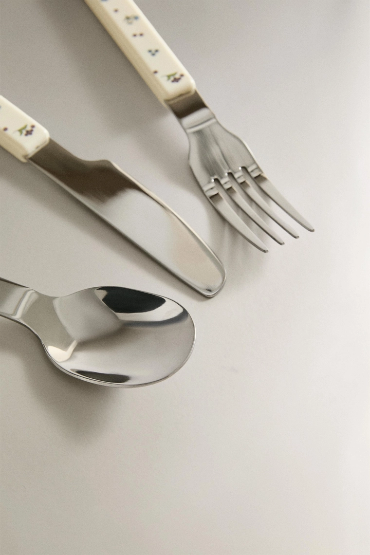 Детский набор столовых приборов с цветочным дизайном