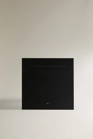 Зеркало настенное квадратное с античной отделкой- Заказать в России