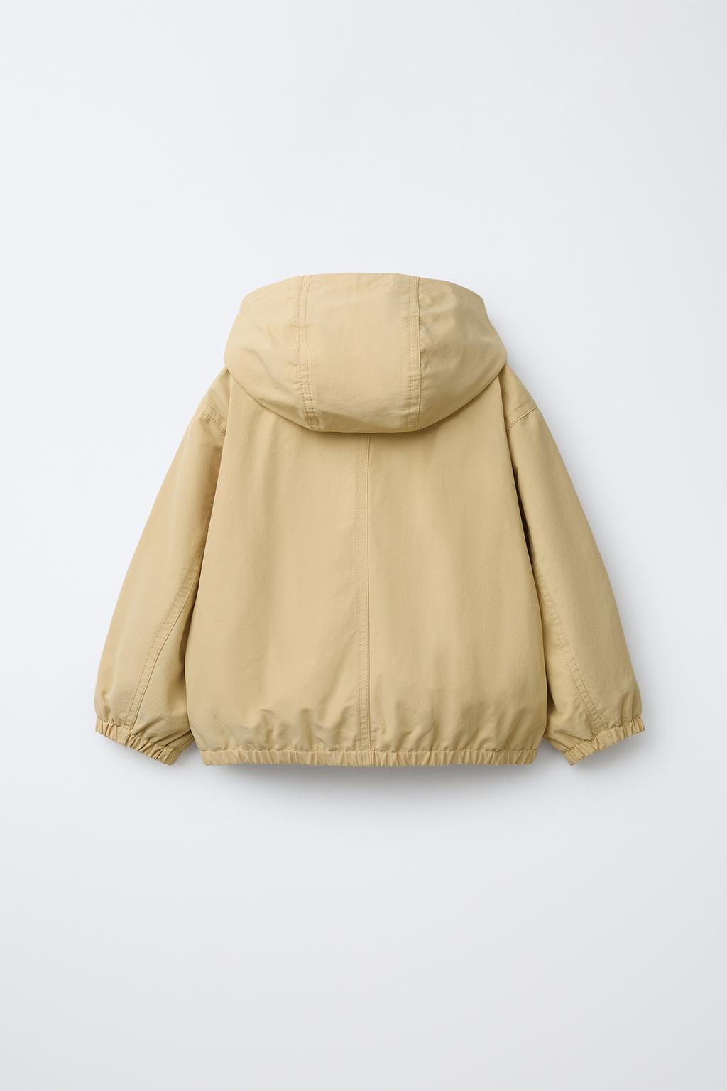 ЛЕГКАЯ КУРТКА С КАПЮШОНОМ