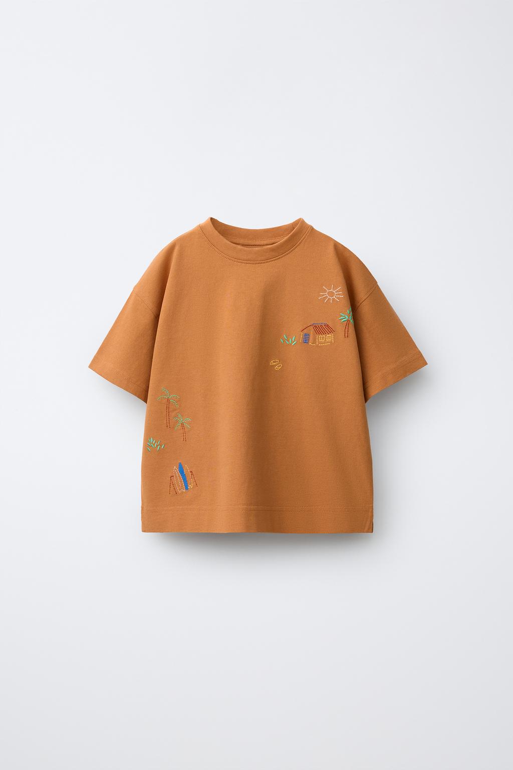 ФУТБОЛКА С ВЫШИВКОЙ