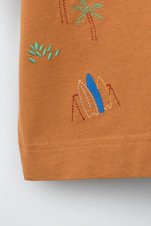 Футболка с вышивкой- Заказать в России