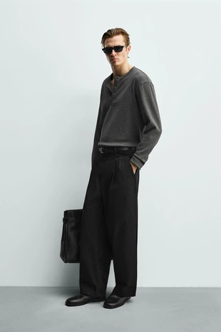 Футболка в рубчик с воротником на пуговицах- Заказать в России