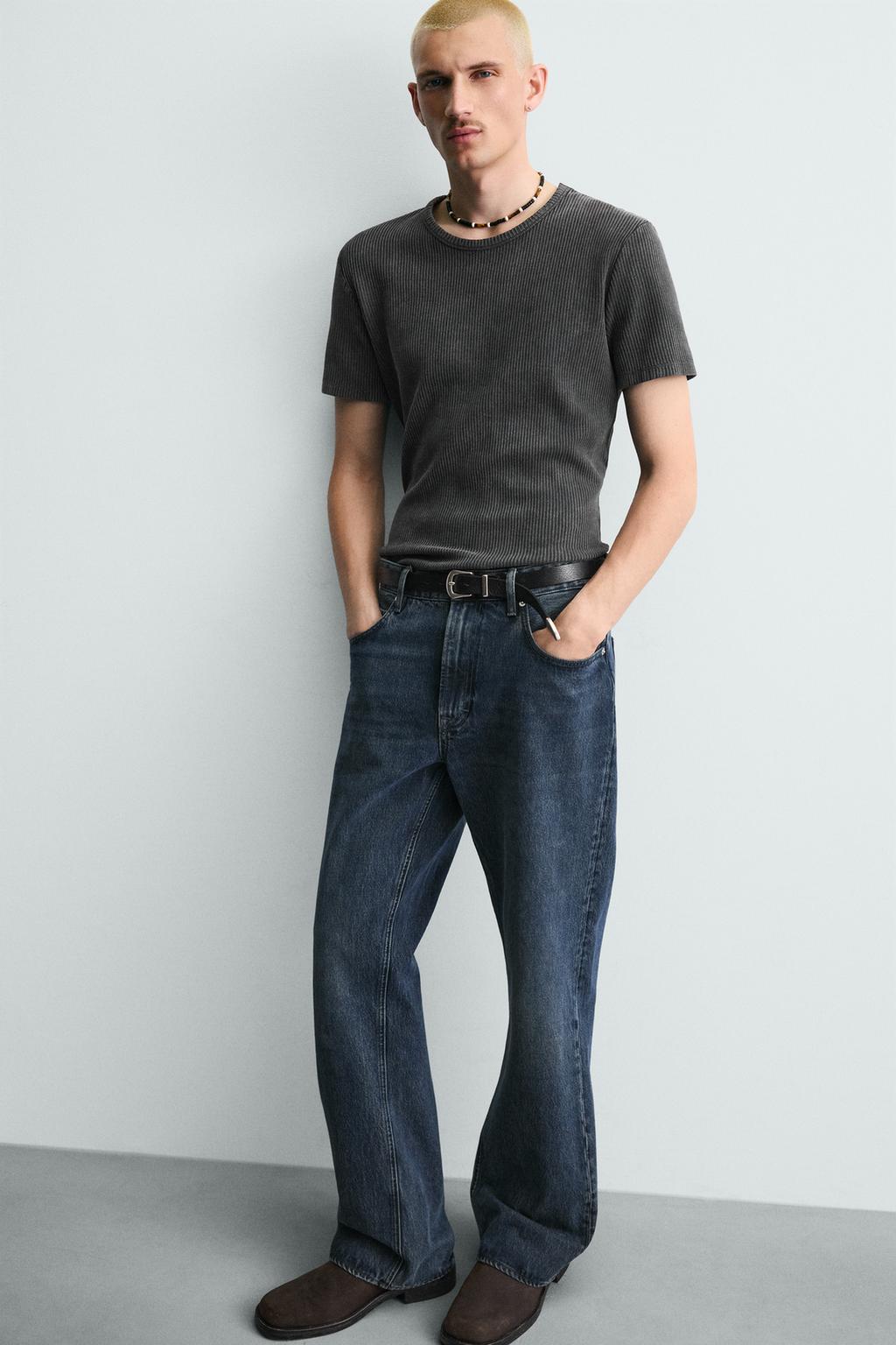 ПРИТАЛЕННАЯ ФУТБОЛКА ИЗ РЕЛЬЕФНОЙ ТКАНИ