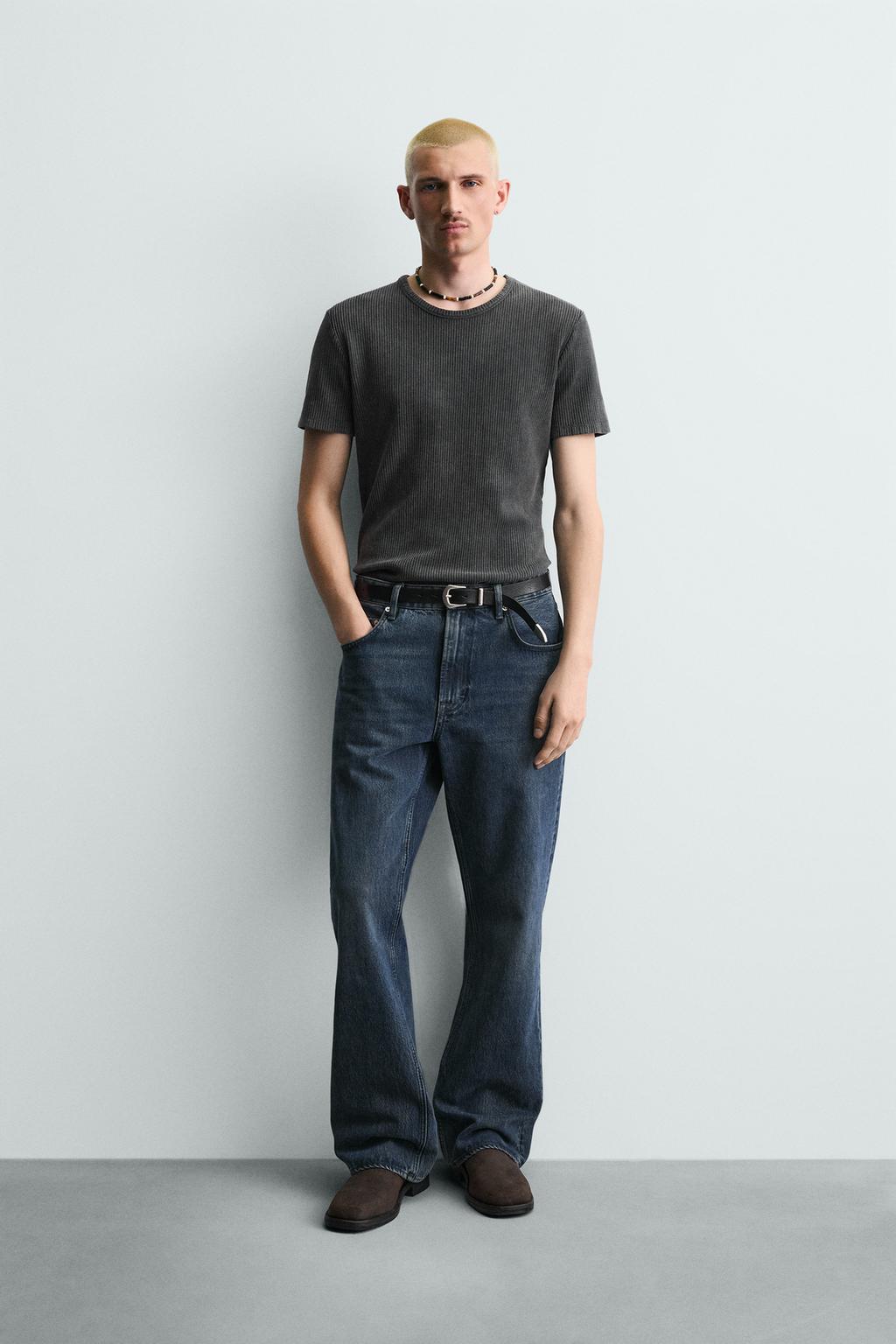 ПРИТАЛЕННАЯ ФУТБОЛКА ИЗ РЕЛЬЕФНОЙ ТКАНИ